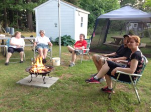 Mom, Aunt MaryJane, Jackie, Quincy, and Sara